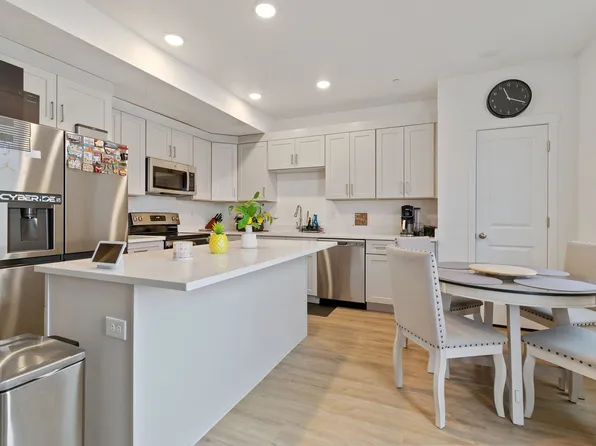 5227 W Reventon Dr S #303, South Jordan, UT 84009