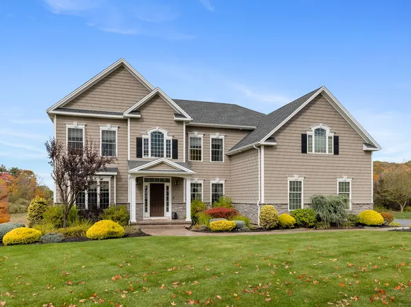 69 Glen Eagles Drive, Southington, CT 06489