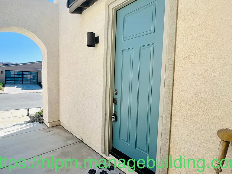 1525 Winding Sun Dr — Photo 3