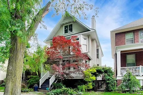 2010 W Bradley Pl Photo 1