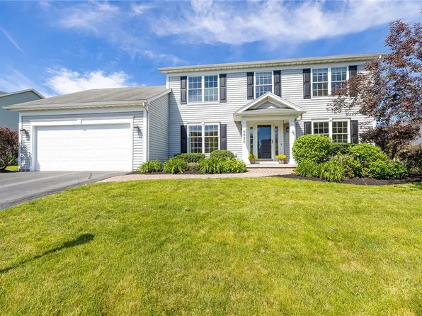 6880 Chestnut Hl, Victor, NY 14564