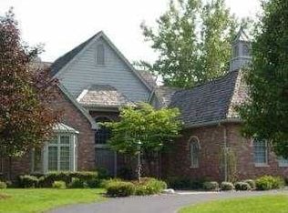 8735 Orchard Lake Rd, Holland, OH 43528