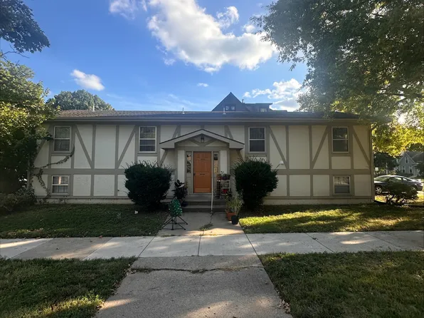 1300 Massachusetts St APT 3, Lawrence, KS 66044