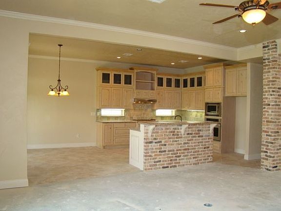 4th image of 7780 Windchase Dr
