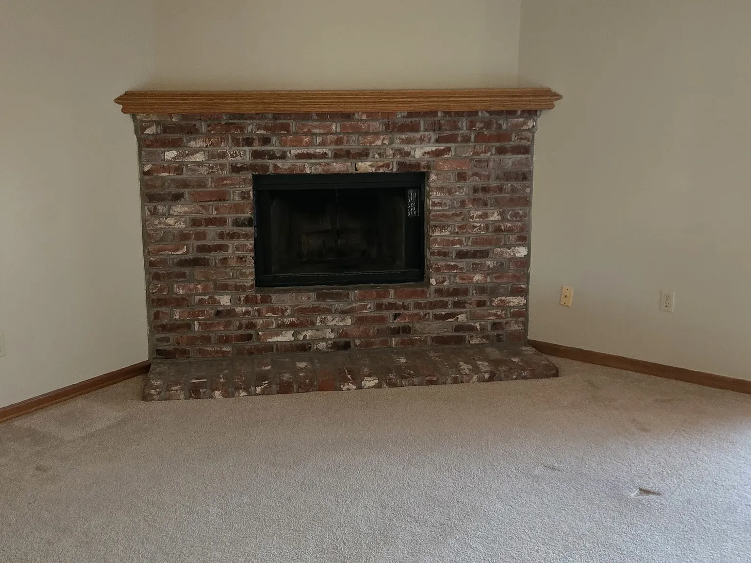 3 bed, 2.5 bath, 1660 sqft, $1,650 — Photo 4