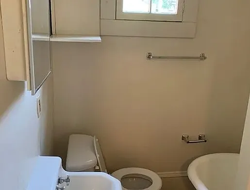 216 Dexter Pl — Photo 5