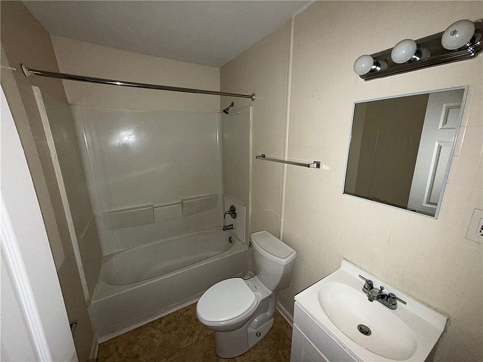 2nd image of 3847 Necco Ave