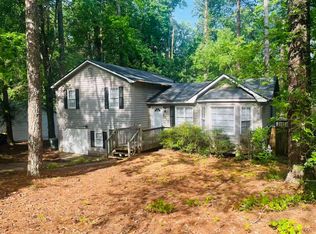 4060 Woodland Dr NW, Kennesaw, GA 30152