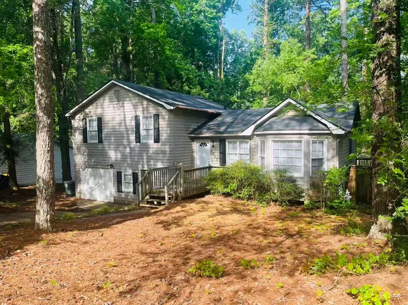 4060 Woodland Dr NW, Kennesaw, GA 30152