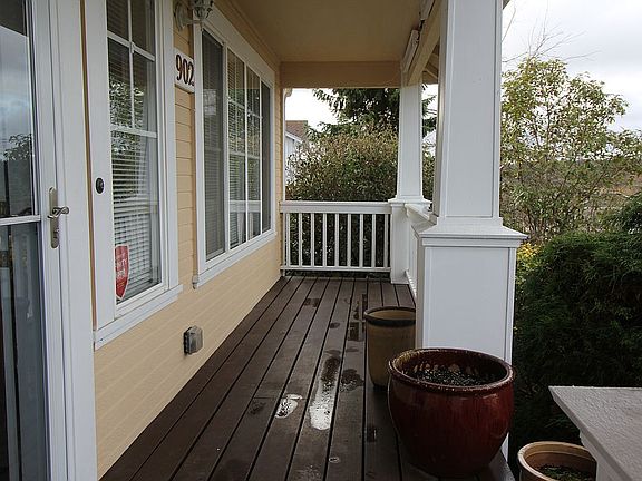 5th image of 902 SW Upland Ct
