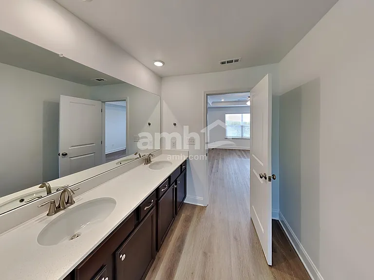 222 S Malayna Dr — Photo 14