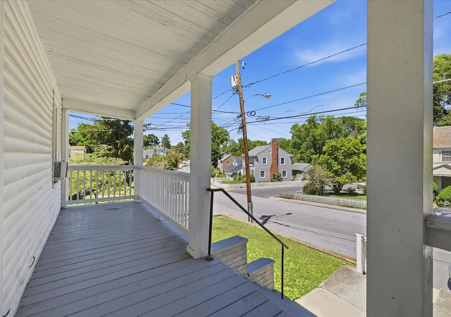 650 Alleghany Ave — Photo 1