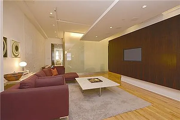 Sold by Prime Manhattan | media 5