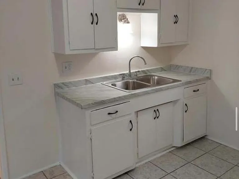 830 N Humphreys Ave #830 — Photo 8