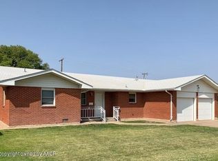 1214 Northwestern St, Perryton, TX 79070
