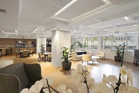 100 Lincoln Rd #739 — Photo 31