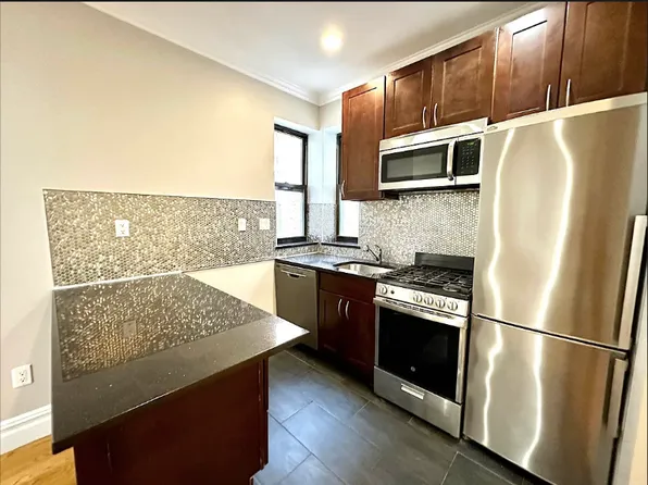 315 Lincoln Place image 1 of 9