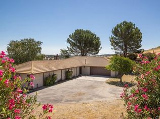 325 S Vine St, Paso Robles, CA 93446