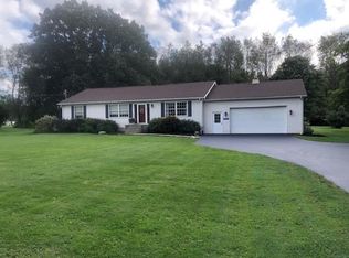 854 Mercer Grove City Rd, Mercer, PA 16137