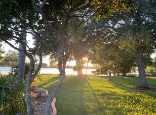1528 NW 208th Way, Pembroke Pines, FL 33029