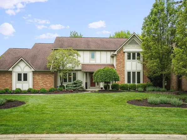 8667 Finlarig Dr, Dublin, OH 43017