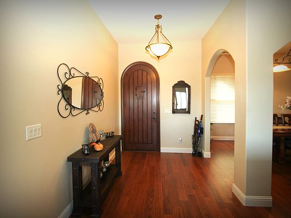 4th image of 806 1st Street