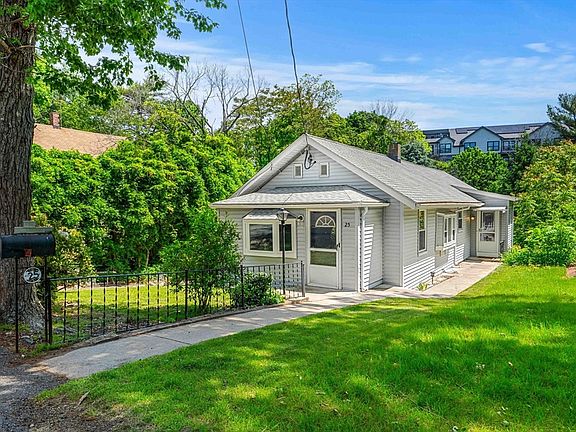2nd image of 25 Wonderland Ave