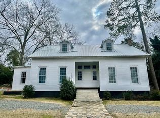 819A E Lee St, Dawson, GA 39842