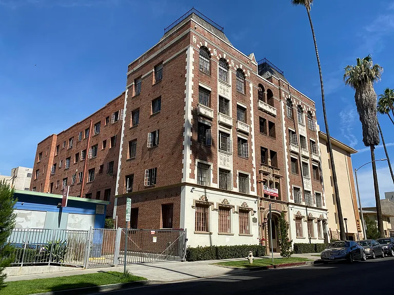 LA Rentals — Photo 18