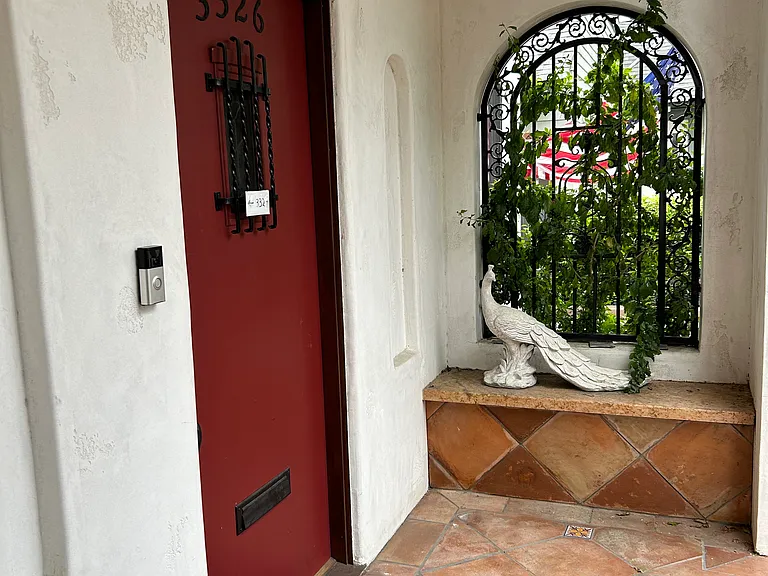 3326 E Vista St — Photo 6
