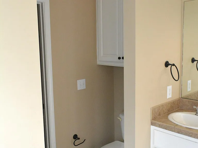 644 Huntington Dr — Photo 20