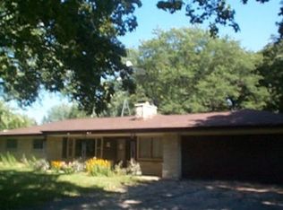W129S6936 Maclen Dr, Muskego, WI 53150