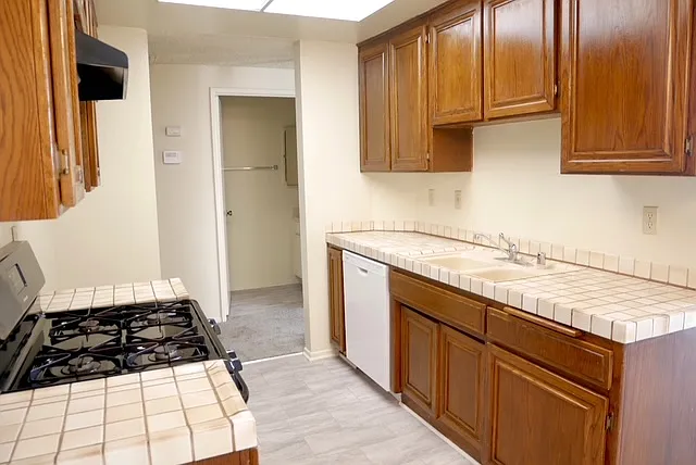 15045 Dickens St #205 — Photo 9