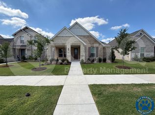 324 Palo Duro St, Waxahachie, TX 75165