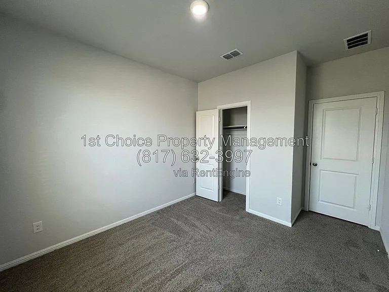 912 Rothville Ln — Photo 36