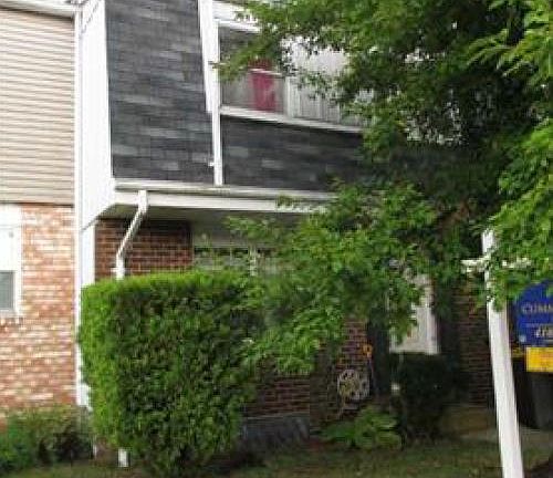 3rd image of 463 Mainview Ct