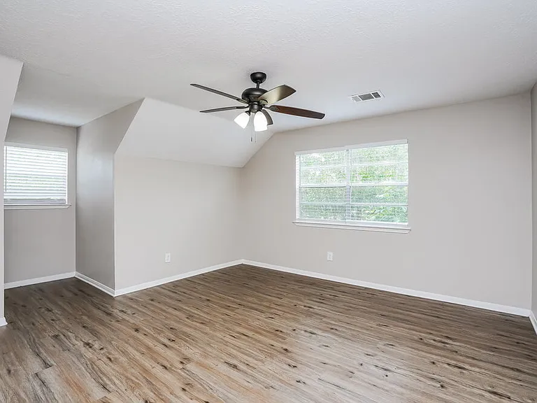 3542 Lindenfield Dr — Photo 14