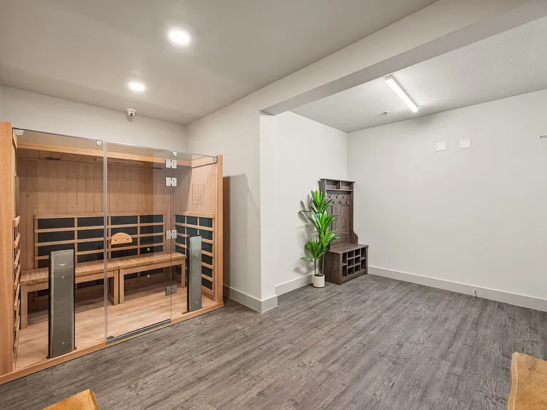 3751 Heritage Towne Blvd — Photo 2