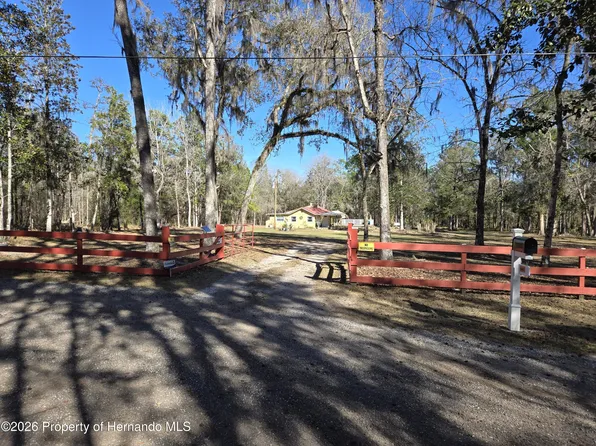 12220 Timber Ln, Brooksville, FL 34601