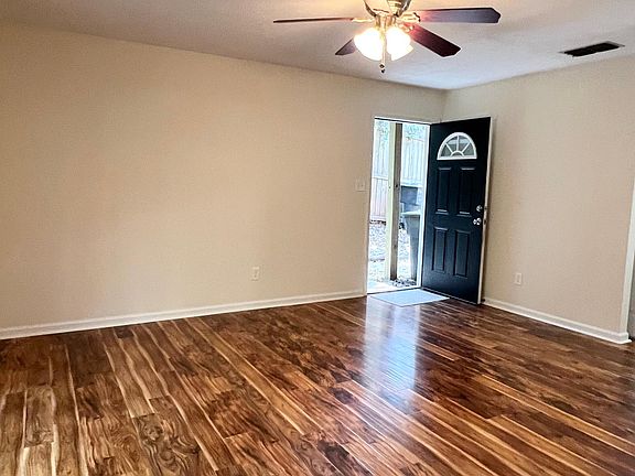 4th image of 1219 Crestview Ave APT B