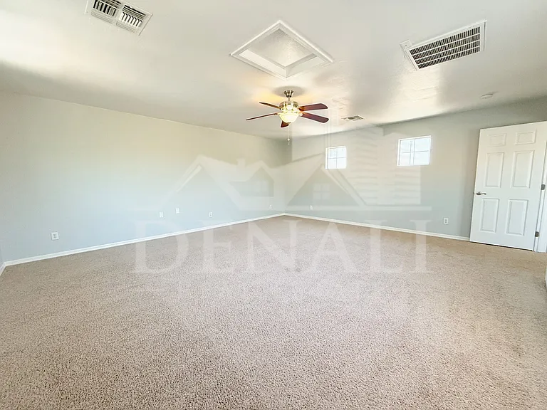 3998 W Roundabout Cir — Photo 13