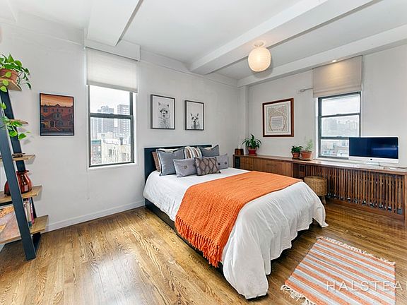 3rd image of 50 W 106th St APT 9A