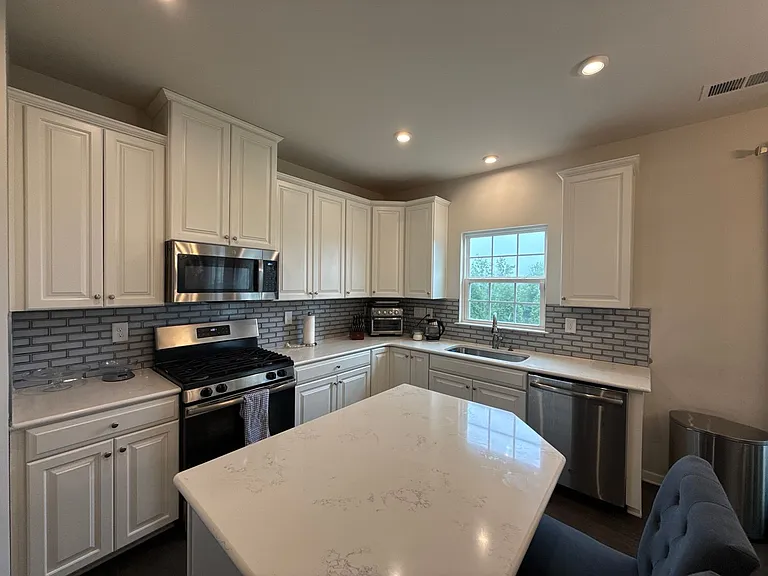 1524 Scarbrough Cir SW — Photo 13