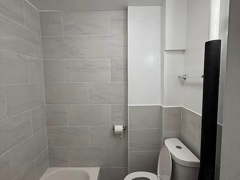 212 Pennsylvania Ave #3 — Photo 7