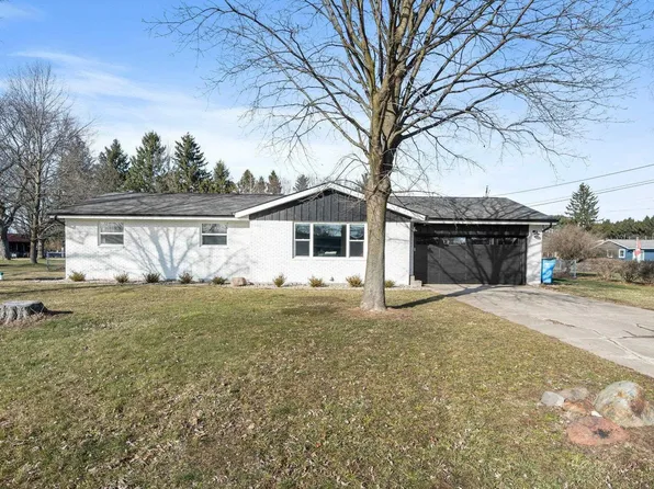 15219 Kerlin Dr, Granger, IN 46530