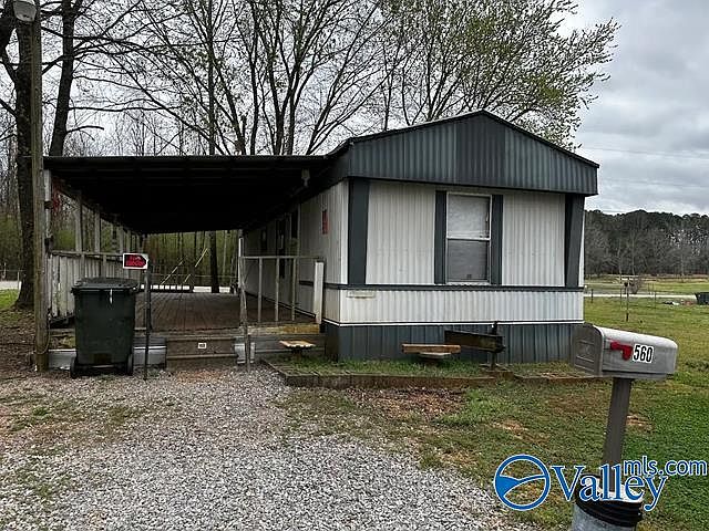 1st image of 560 Bo Howard Rd