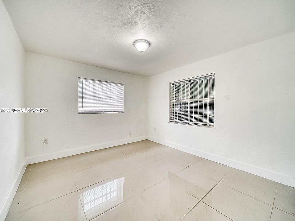 1st image of 1200 NW 102nd St #1202