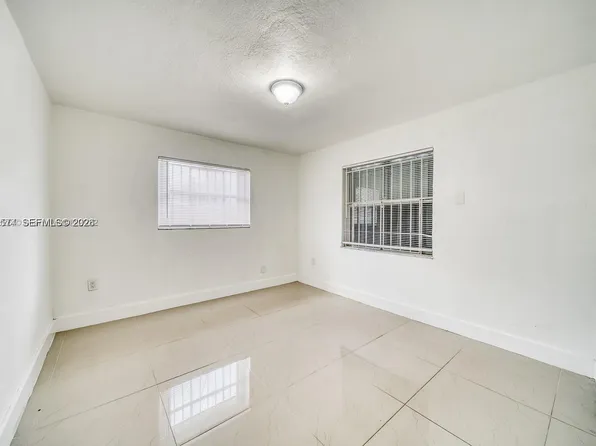 1200 NW 102nd St #1202, Miami, FL 33147