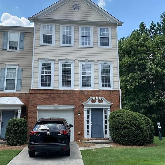 4019 Howell Park Rd — Photo 1