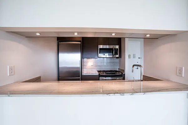 Rented by Stonehenge NYC LLC | media 13